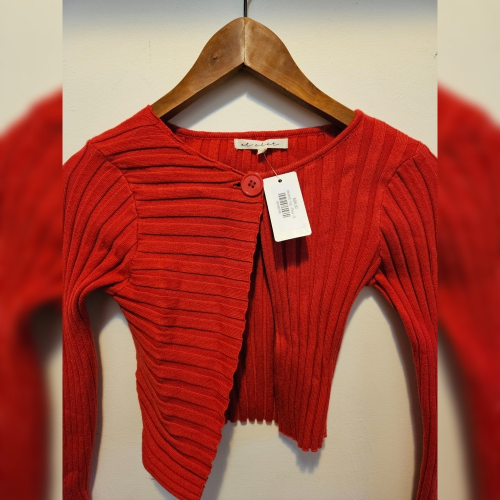 Cropped Red Ribbed Cardigan - Picture 2 of 7